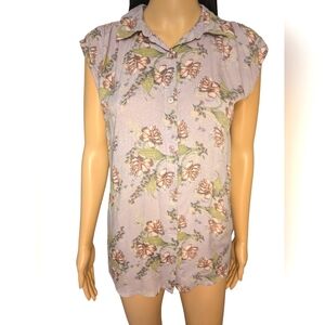 Gray & Pink Flower Button-down Shirt Sleeveless by Susina